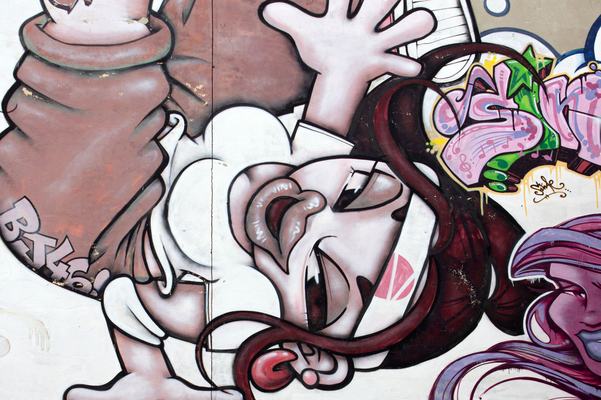 B-Girl Graffiti am Geb&auml;ude des Archiv der Jugendkulturen e.V.